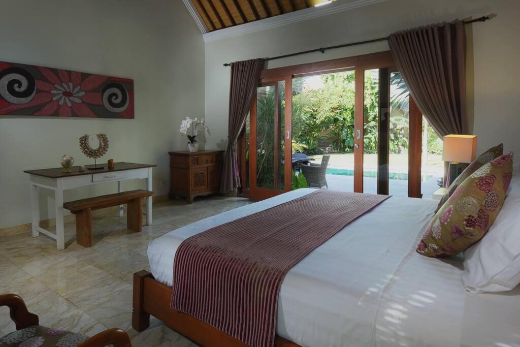 Tropical Oasis, Villa Mimba ซานูร์ ภายนอก รูปภาพ